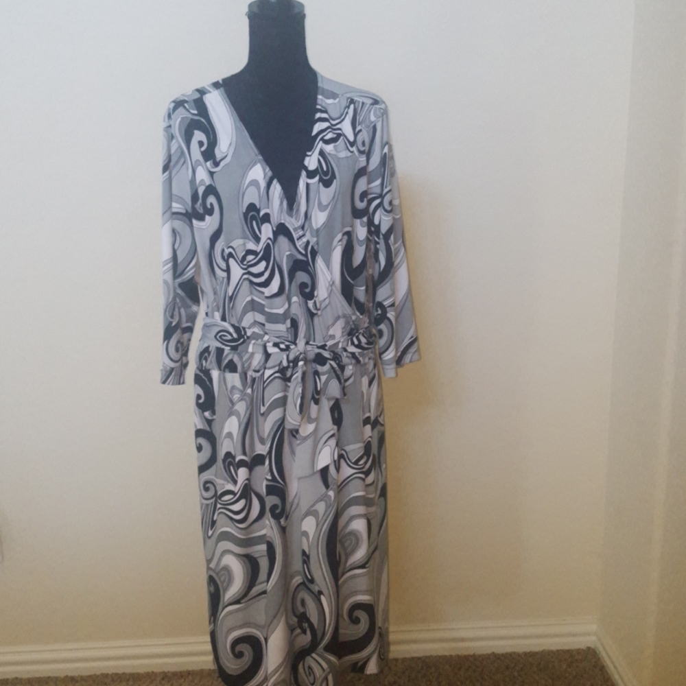 ❤Just My Size Black/White/Gray Faux Wrap Dress❤